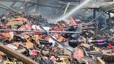 มันอยู่ในชุมชนได้ยังไง?