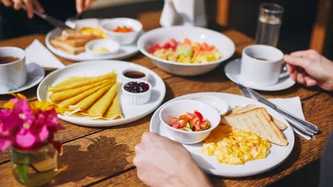 ผมผิดไหม? หนุ่มนัดเจอแฟนครั้งแรก สุดท้ายโดนเท เหตุไม่เลี้ยงข้าวเพื่อนแฟน