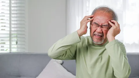 รู้จักโรคหลอดเลือดสมอง (สโตรก) ภัยเงียบที่เกิดขึ้นได้บ่อยกับผู้สูงอายุ สามารถป้องกันได้อย่างไร