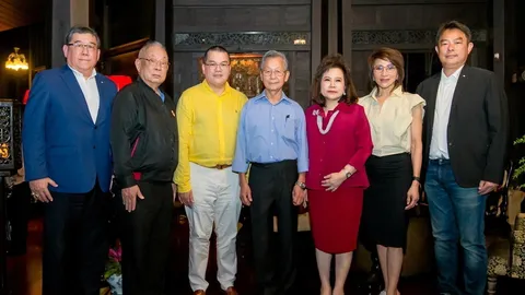 ม.ล.ภูมิใจ ชุมพล ตกลงรับปากเป็นประธานชมรมภูมิพลังแผ่นดินเพราะคิดว่ามี 2-3 รุ่น