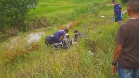 หนุ่มปราจีนฯ ตายปริศนาริมถนนที่นครนายก หลังออกมาตามหาแฟนแล้วหายไปตอนขากลับ