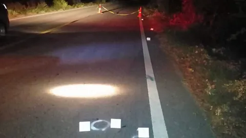 หนุ่ม 24 เลือดร้อน ยิงดับกลุ่มโจ๋คู่อริ เจอกันกลางถนน ต่อยดุก่อนรัว 2 นัด