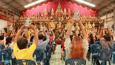 แห่ขอพรสิ่งศักดิ์สิทธิ์ อาศรมฤาษีเณร ส่องเลขเด็ด "อ่างน้ำมนต์" 16/8/66