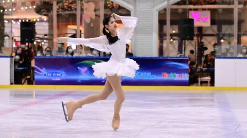 ชาร์มมิ่ง-ณัชชา นักฟิกเกอร์สเกตทีมชาติไทย ลูกสาว ผกก.คว้าแชมป์ระดับเอเชีย