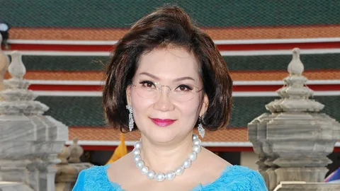 กรี๊ด "คุณหญิงปัทมา ลีสวัสดิ์ตระกูล" ขึ้นปก Forbes THAILAND ครบ 10 ปีฉลองวันแม่