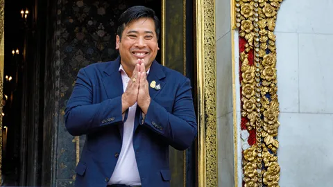 "ท่านอ้น" ทําบุญสนทนาธรรม เคยบวชวัดบวรฯ ส่วนวัดยานนาวาไปถวายสังฆทาน (คลิป)