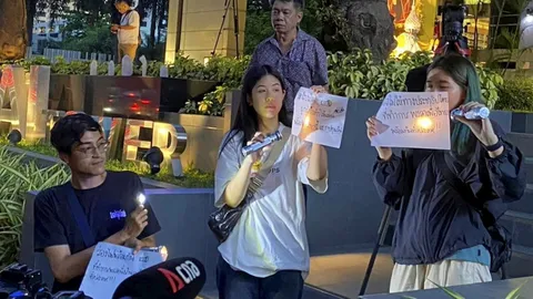 ส่องไฟประชาธิปไตย