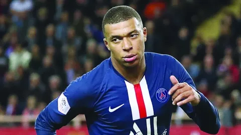 "เปแอสเช" งัดไม้ตายส่ง "ตัวละครลับ" เข้าช่วยรั้ง "เอ็มบัปเป" ต่อสัญญาใหม่ก่อนมกราคมนี้