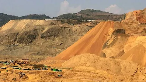 เหมืองหยกถล่มในเมียนมา สูญหายกว่า 30 คน