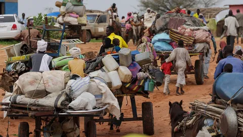 UN เตือน สงครามกลางเมืองซูดาน “ใกล้เกินควบคุม” มีผู้อพยพนับล้าน
