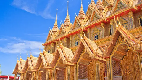 วัดท่าซุง อุทัยธานี กราบหลวงพ่อฤาษีลิงดํา ชมความงามของวิหารแก้ว