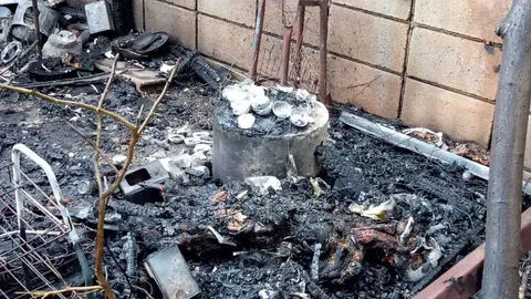 เฒ่าวัย 69 จุดกาบมะพร้าวไล่ยุง เกิดไฟไหม้เพิงพัก คลอกตายคากองเพลิง