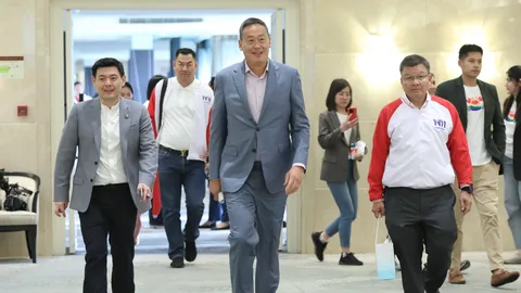 “เศรษฐา” เข้าพรรคพบทูตอิตาลี ยังเลี่ยงตอบคำถามการเมือง