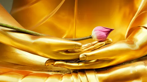 ขอขมาพระรัตนตรัย บทสวดเสริมมงคล ชีวิตรุ่งเรือง สวดได้ทุกวัน