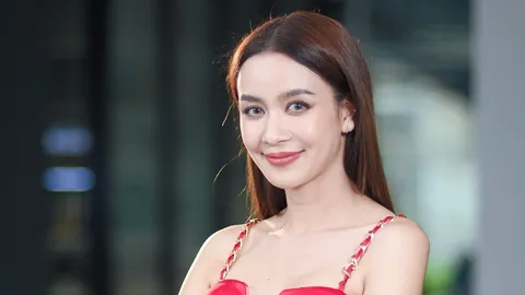 "เบนซ์ ปุณยาพร" ประหม่า "เอ๊ะ อิศริยา" แต่ก็ฟาดไม่ยั้งใน "เลือดกากี"