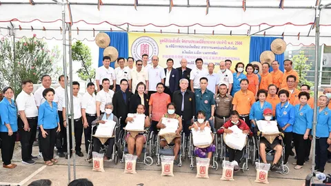 ป่อเต็กตึ๊งจัดงานทิ้งกระจาดแห่งที่ 2 จ.นครราชสีมา