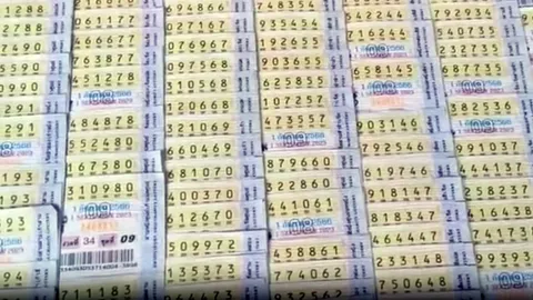 คอหวยสระบุรีคึกคัก แห่ซื้อเลขเด็ด เกี่ยวข้อง "ทักษิณ" เกลี้ยงแผง