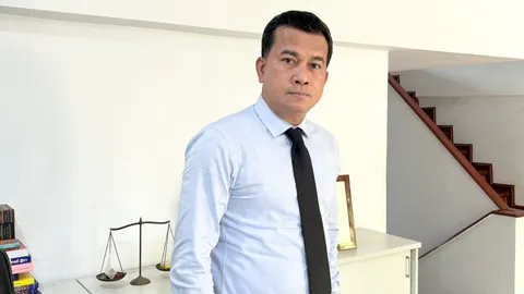 ชี้ช่อง เชือด “16 งูเห่า” แหกมติ ปชป.มีส่วนได้-เสีย ไร้สิทธิตัดสินตัวเอง