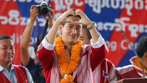 แห่กรี๊ด “พิธา” สวมชุดชาติพันธุ์ ประกาศขอเป็นนักการเมืองคนแรกสู้เพื่อชนเผ่า (คลิป)