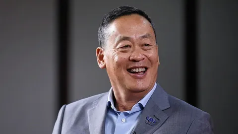 ผ่าดวง เศรษฐา ทวีสิน นายกฯ คนที่ 30 อายุเข้าเคราะห์ คางสวย แต่ชีวิตวุ่นวาย