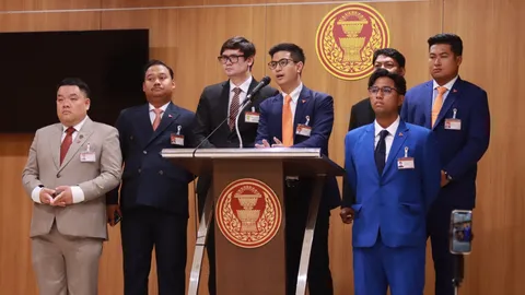 พริษฐ์ จี้ "เศรษฐา" ยันคำเดิม ถก จัดทำรธน.ฉบับใหม่ ประชุม ครม.นัดแรก