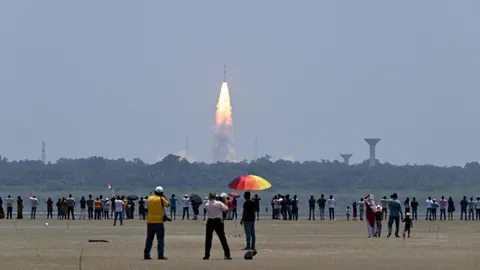 อินเดียสำรวจดวงอาทิตย์ครั้งแรก ส่ง 'ยานอาทิตยา-แอล 1' ศึกษาลมสุริยะ