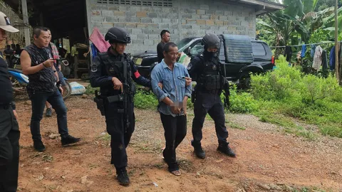 บุกรวบ "บ่าว ศรีชุมพวง" มือปืนรับจ้างบัญชีดำ สุดเหี้ยม ตามแบล็กลิสต์ ตร.