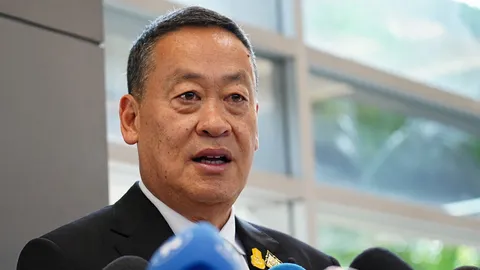 “เศรษฐา ทวีสิน” ลุยเรื่องราคารถไฟฟ้า 20 บาทตลอดสาย