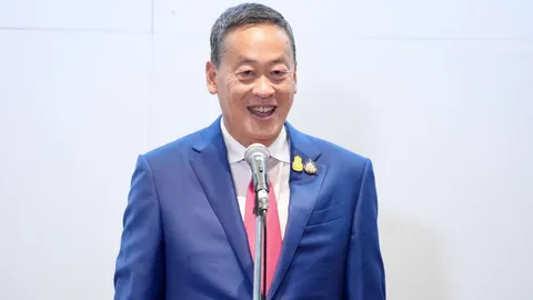 คนเสื้อแดงอีสาน เตรียมผ้าขาวม้ารอผูกเอว "เศรษฐา" ลงพื้นที่ขอนแก่น