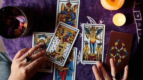 หา ‘หมอดู’ มากกว่า ‘จิตแพทย์’ การฮีลใจหรือความงมงาย?