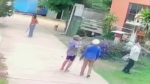 เจ้าของช้ำใจ "สุนัข" ถูกเพื่อนบ้านรุมตี ทั้งที่ผูกเลี้ยงอยู่หน้าบ้านตัวเอง