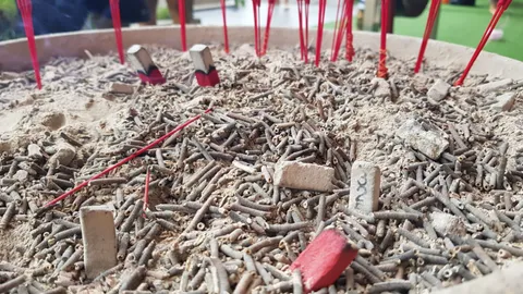 รวมไว้ให้แล้ว "เลขธูปมงคล" จากสถานที่ดัง ว่าที่เศรษฐีส่องลุ้นโชคงวด 16/9/66