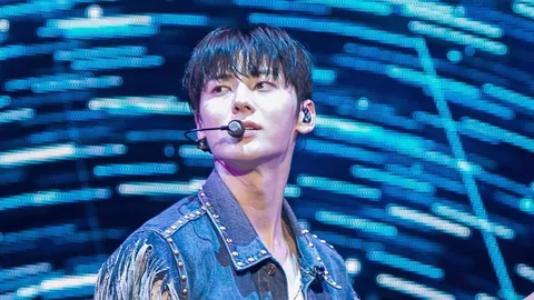 "ฮวังมินฮยอน" จัดเต็มมินิคอนเสิร์ต เติมเต็มความรัก พาแฟนๆ อยู่ในห้วงความสุข