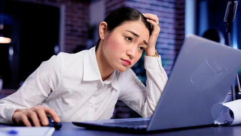 ภาวะสิ้นยินดี ชวนสังเกตตัวเองก่อน "ความสุข" จะหายไป พบมากในวัยทำงาน