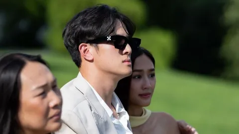 เจมส์ มาร์ โอบ พาย รินรดา เอาตัวเองเป็นร่มกันแดด หวานจนผู้จัดการยังแซว