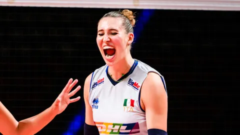 ไม่มีอ้อมค้อม "ดาวตบอิตาลี" พูดตรงๆ ถึง "วอลเลย์บอลหญิงไทย" หลังฟาดคนเดียว 34 แต้ม