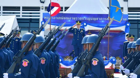 ทอ.ปิดลานจอด บน.6 สวนสนาม 3 กองพัน อำลาเกษียณ "ผบ.ทอ."และนายพลอากาศ