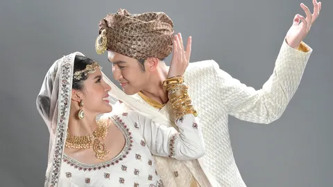 เปิดจักรวาลแม่มดพ่อมด “ภูมิ-กานต์” ร่ายมนตร์สะกดใจคนดู ใน “มนตราตะเกียงแก้ว”