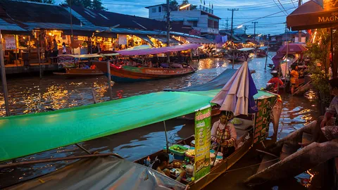 ยกระดับตลาดน้ำแหล่งท่องเที่ยวชั้นนำ ปลื้มเม็ดเงินกระตุ้นเศรษฐกิจชุมชน