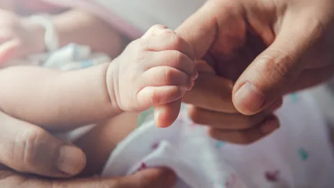 ไขข้อสงสัย ทำไม "เด็กทารก" ห้ามกินน้ำผึ้ง เตือนอันตรายถึงชีวิต