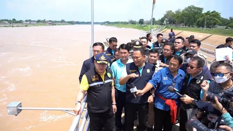 รมว.เกษตรฯ นำทีมมาเขื่อนเจ้าพระยา เชื่อปีนี้ไม่ท่วม วางแผนบริหารให้พอใช้ตอนแล้ง