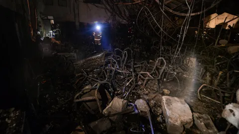 เกิดเพลิงไหม้ห้องจัดเลี้ยงงานแต่งงานที่อิรัก ดับสลดกว่า 100 ศพ 