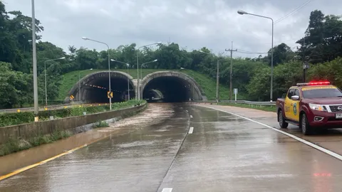 เปิดแล้วถนน 304 อุโมงค์ลอดป่ามรดกโลก ฝนหยุด น้ำลดระดับ