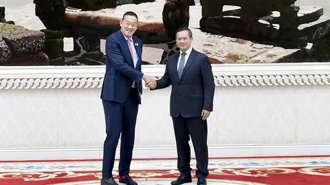 เยือนชาติแรก