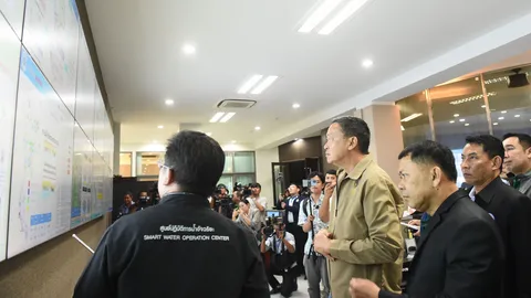 “เศรษฐา” ห่วงมวลน้ำก้อนใหญ่เข้าสุโขทัยพรุ่งนี้ สั่งวางแผนรับมือ ติดขัดให้พูดตรงๆ