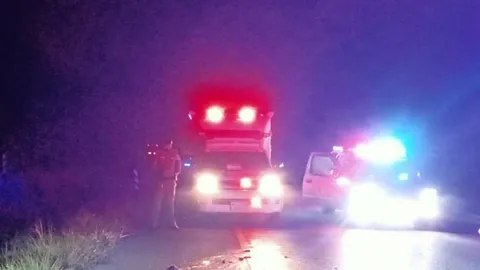 หนุ่มขี้เมานอนหน้าปั๊ม ถูกปลุกให้ตื่น ก่อนเดินไปถูกรถบรรทุกชนตายสยอง