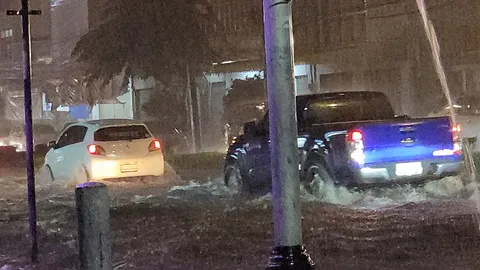 เจอฝนถล่ม