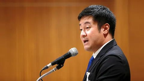 ความขัดแย้งที่ไม่มีมาตรฐาน