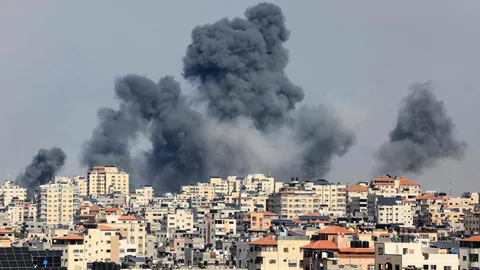 อิสราเอลประกาศล้างแค้นครั้งใหญ่ หลังกลุ่มฮามาสบุกโจมตี คร่าชีวิตผู้คนหลายร้อย