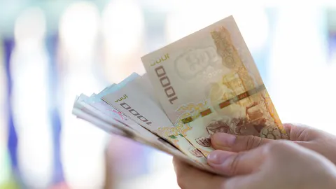 คนรายได้น้อยยังแบกหนี้สินหลังแอ่น